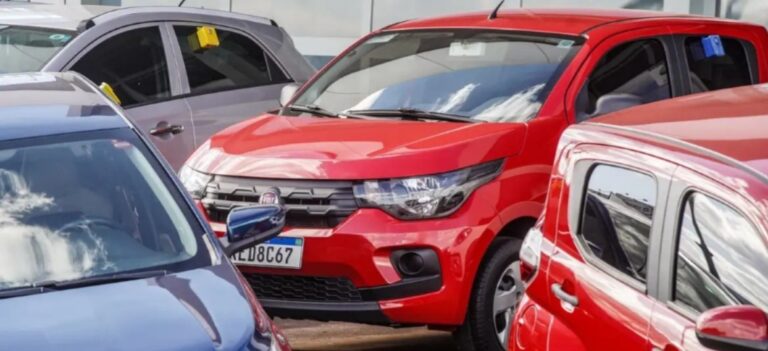 VEJA MODELOS: Fiat e Peugeot anunciam recall de 21 mil carros, que podem desligar em movimento Mobi 2025 é um dos modelos atingidos pelo recall. (foto: Rafa Neddermeyer/ Agência Brasil)