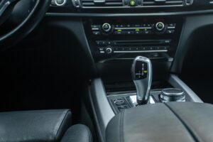 Cuidados Essenciais para Evitar Falhas no Sistema de Transmissão Manual câmbio, carro, marcha