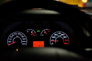 Como identificar problemas no sistema Start-Stop do seu carro painel, carro