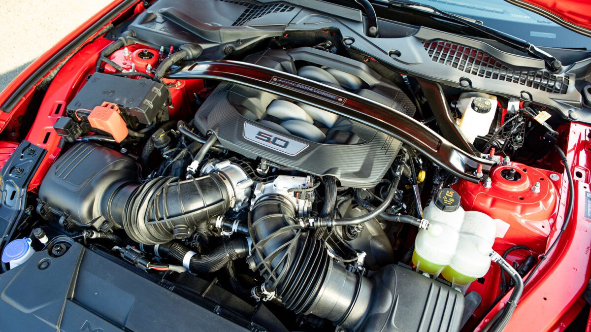 Ford Mustang Dark Horse chega ao Brasil com 507 cv e preço de R$ 649 Mil