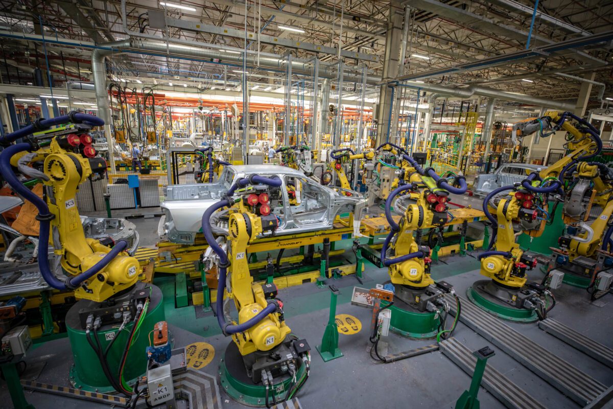 Renault negocia parceria com Chery para produção de veículos na América do Sul Renault negocia parceria com Chery para produção de veículos na América do Sul