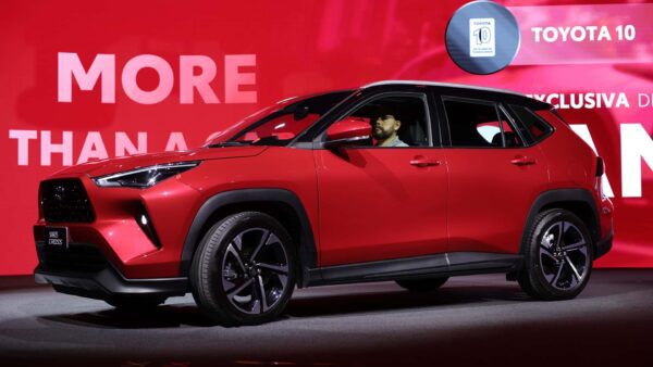 Toyota Yaris Cross: Lançamento no Salão do Automóvel de São Paulo destaca SUV híbrido