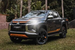 Nova Mitsubishi Triton deve ganhar versão híbrida como Corolla Cross